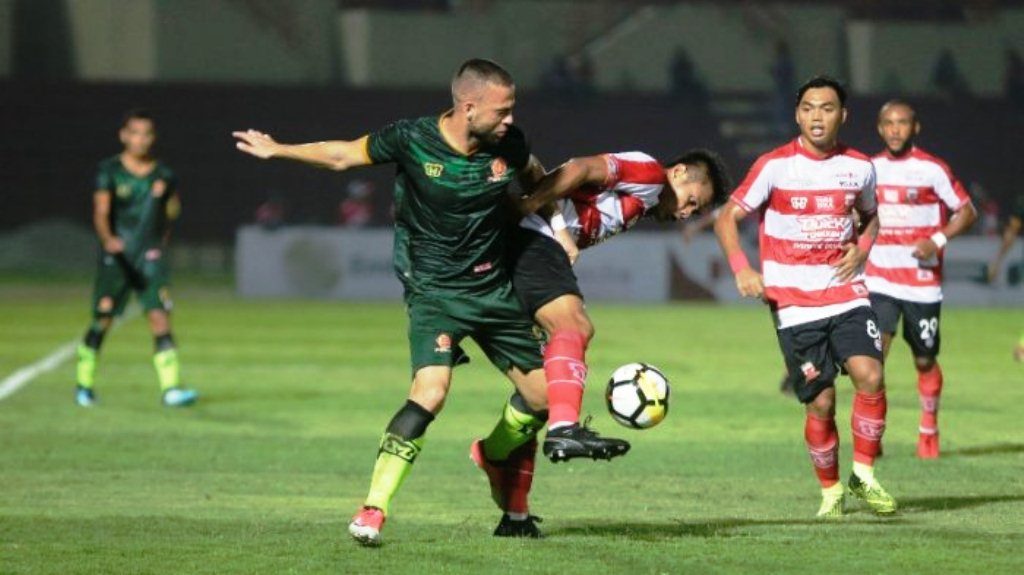 Prediksi Pertandingan Bola PS TIRA vs Pusamania Borneo 20 Juli 2018