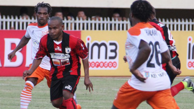 Prediksi Pertandingan Bola Perseru Serui vs Persipura Jayapura 22 Juli 2018